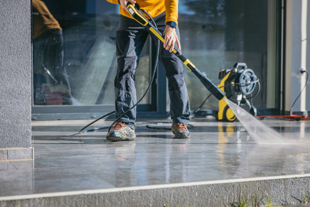 Best Playground Equipment Cleaning  in Wellington, KS